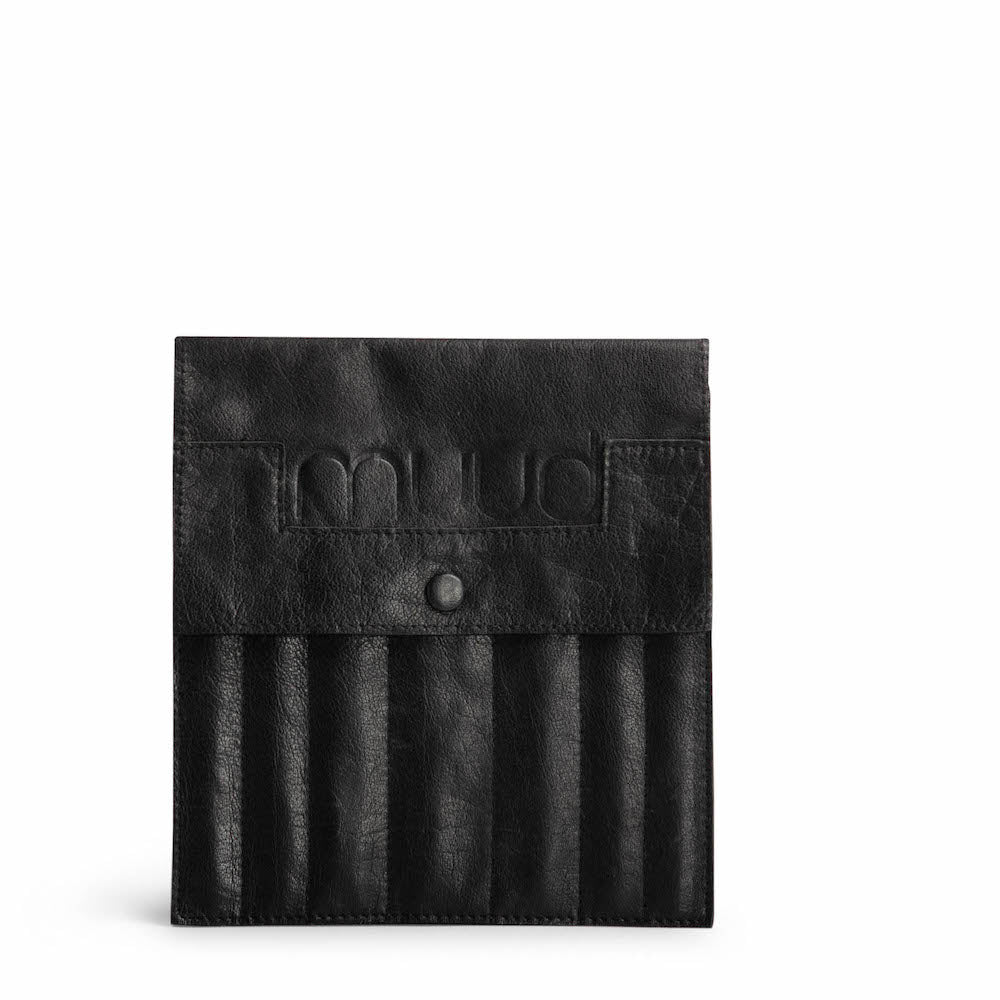 Oslo needle case - black