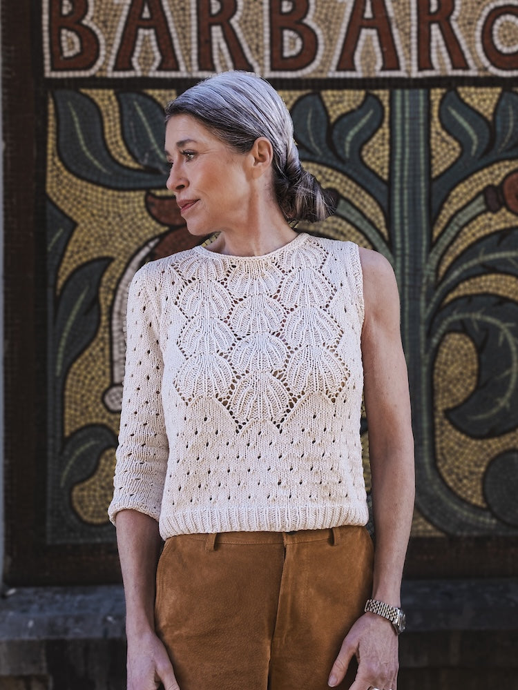 Yua Shirt | romantisches Lacemuster aus Line von Sandnes Garn
