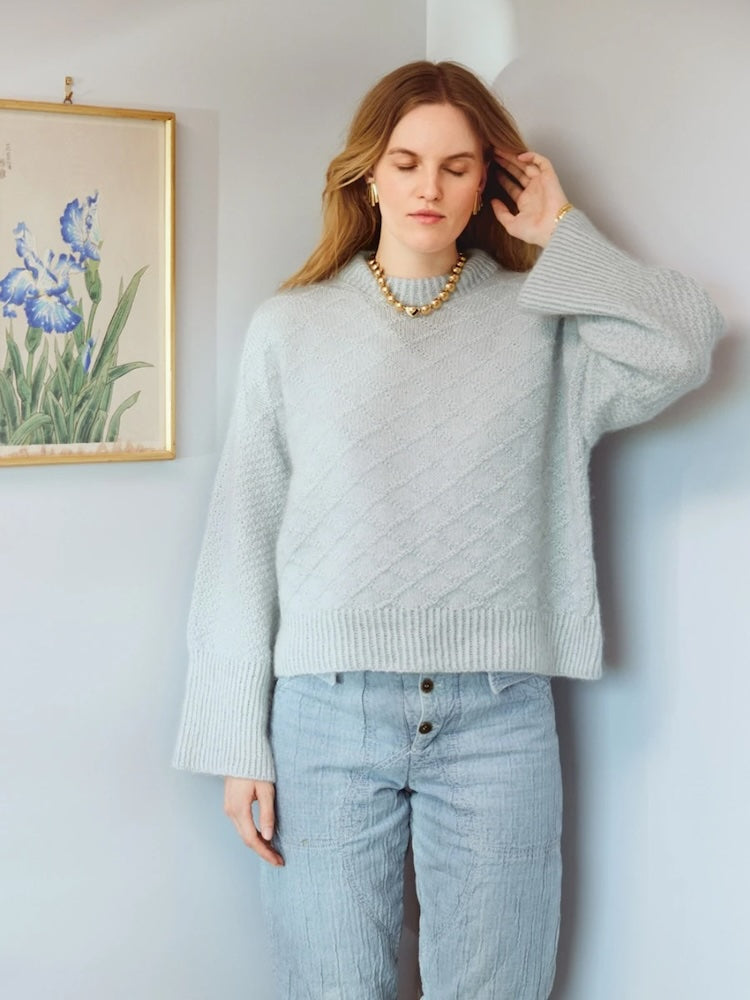 Heather Sweater Cable Edition aus Tynn Silk Mohair und Tynn Peer Gynt Kollektion 2409 DIY 1