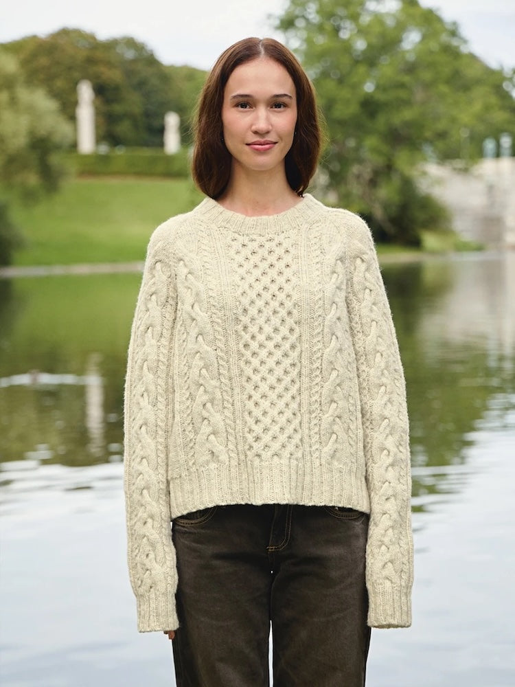 Wilbur Cable Sweater | Timeless cable pattern from Atlas by Sandnes Garn