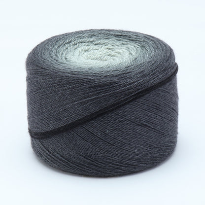Diva | luxurious lace yarn made from merino and silk