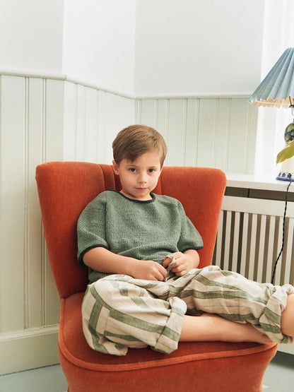 Jonathan Set Junior | bandes contrastantes sportives en Line de Sandnes Garn