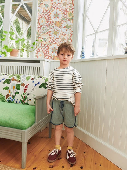 Jonathan Set Junior | bandes contrastantes sportives en Line de Sandnes Garn
