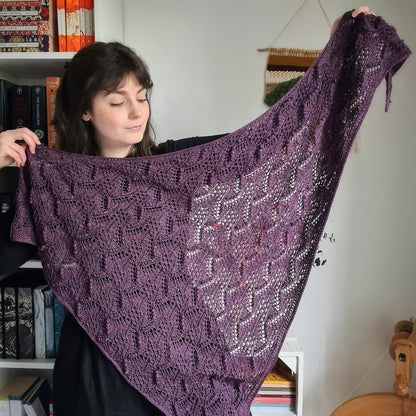 Telesto Shawl | zartes Tuch aus Pinta von Pascuali