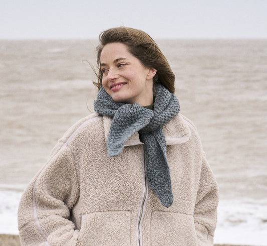 Hazel Scarf | varmt tørklæde i Sheepsoft Fibreknit fra Bramble & Fleece
