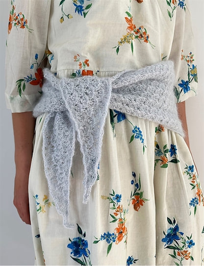 Bellis Scarf | zartes Blütenmuster aus Alpakka Folgetrad und Tynn Silk Mohair von Sandnes Garn