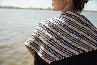 Contact | viegls lakats ar smalkām svītrām no Cheeky Merino Joy dzijas, ko ražo Rosy Green Wool