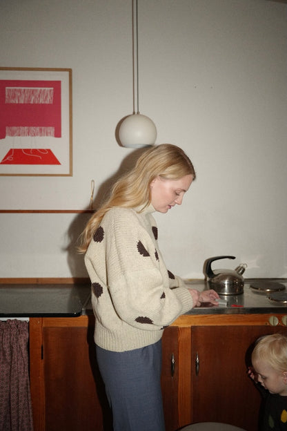 Fri Sweater | Punktepullover mit Semilla Melange von BC Garn
