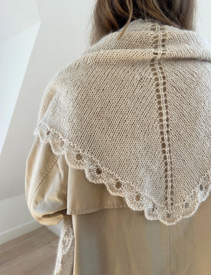 Ellie Shawl | liela trīsstūršalle no Alpakka Følgetråd un Tynn Silk Mohair dzijām no Sandnes Garn
