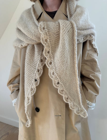 Ellie Shawl | liela trīsstūršalle no Alpakka Følgetråd un Tynn Silk Mohair dzijām no Sandnes Garn