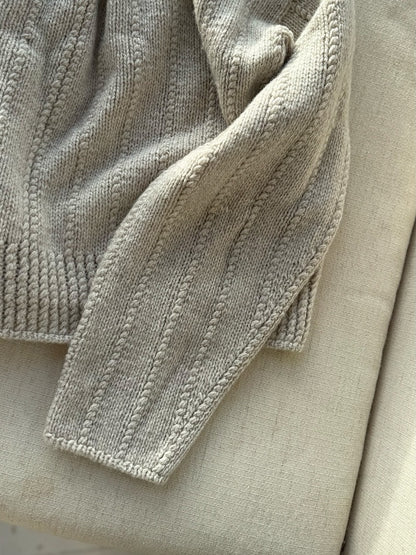 Flow Loop V-Neck | Casual textured stripe pattern from Yak by Lang Yarns