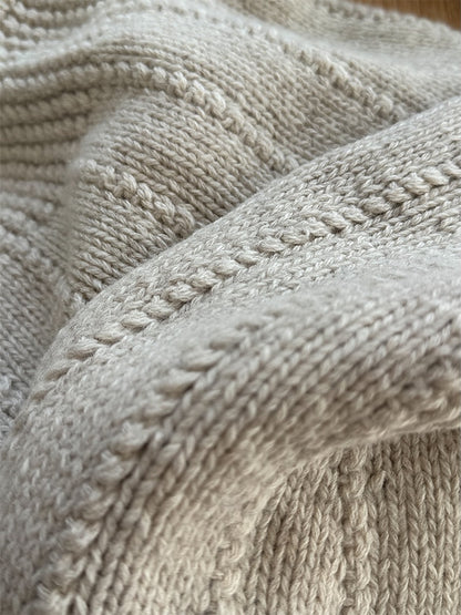 Flow Loop V-Neck | Casual textured stripe pattern from Yak by Lang Yarns