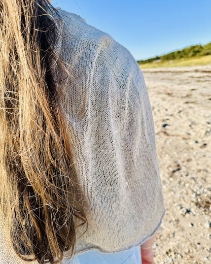 Rabea von gute-garne.de Sundown Cape mit Pure Silk von Knitting for Olive 3