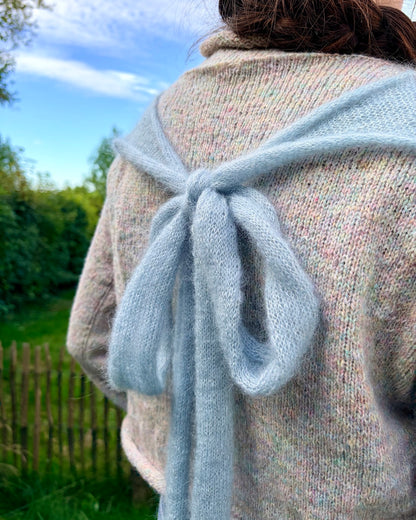 Džemperis ar banti | džemperis ar banti no Le Petit Lambswool un Le Petit Silk & Mohair dzijām, ko ražo Biches & Bûches