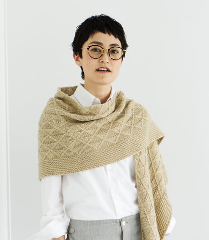 Void Shawl | zacht diamantpatroon van Far van Woolfolk
