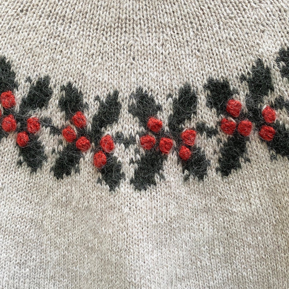 Knitting for Olive Holly Sweater Nahaufnahme Muster