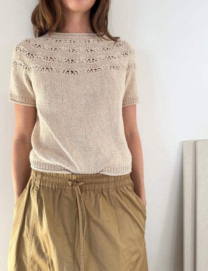Noomi Tee | zartes Muschelmuster aus Line von Sandnes Garn