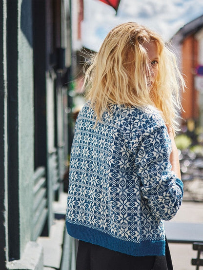 Myrdal Jacket | classic beautiful Norwegian pattern from Sisu by Sandnes Garn