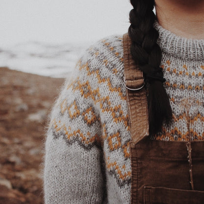 Arctic Springi kampsun | igaveseks valmistatud Le Petit Lambswoolist ja Le Petit Silk & Mohair’st, autor Biches & Bûches
