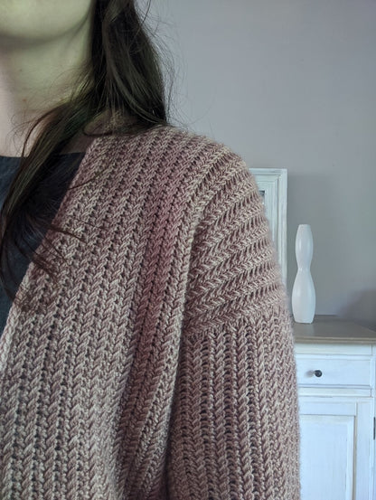 Cervion Cardigan | casual jacket made from Cheeky Merino Joy by Rosy Green Wool