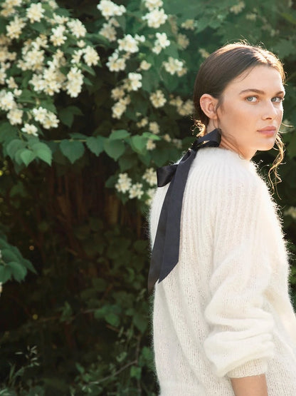 Big Bow Sweater | seductively delicate sweater from Tynn Silk Mohair by Sandnes Garn