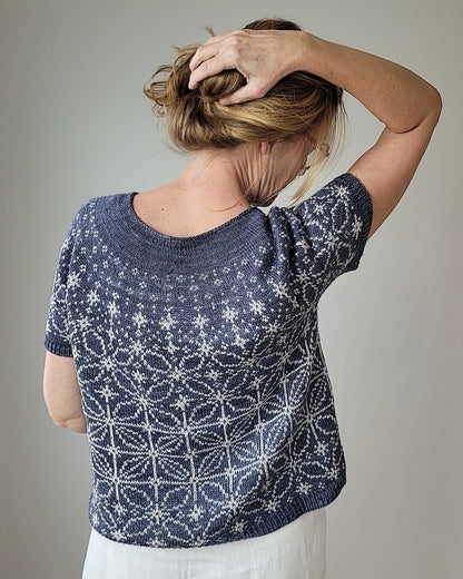 Sashiko Tee | grafisches Stickmusterbild aus Pinta von Pascuali