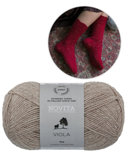 Harmonia Socks | fine lace pattern from Viola by Novita