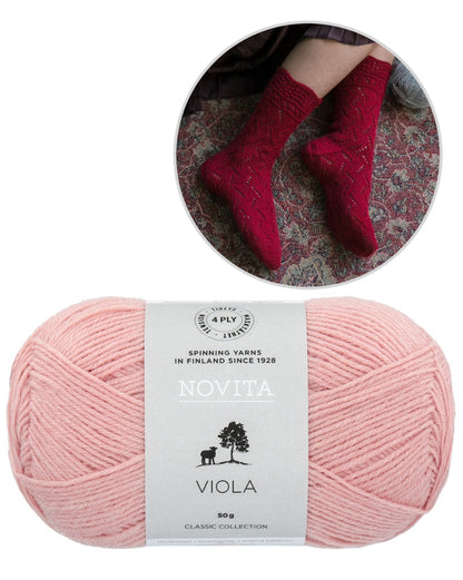 Harmonia Socks | fine lace pattern from Viola by Novita