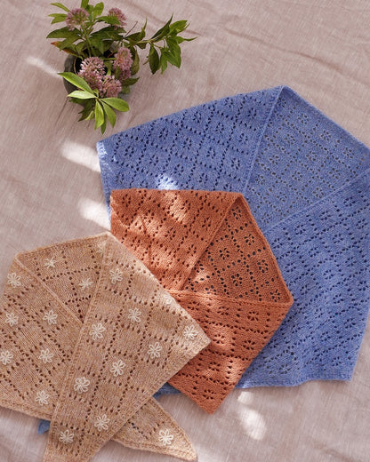 Meadowbright | romantisks ažūra raksts no Le Petit Lambswool dzijas, Biches & Bûches