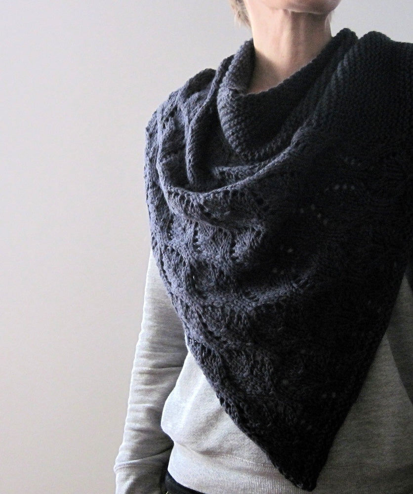 Ainu | neformāla, gaisīga šalle no Big Merino Hug dzijas, ko ražo Rosy Green Wool