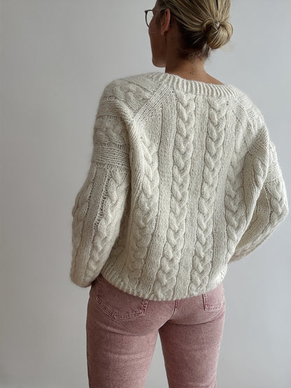 James Sweater V-Neck | oversize Zopfmuster aus Aino und Edith von Novita