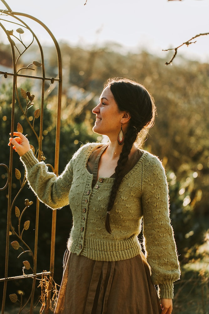 Meadowflower Cardigan von Kleinigkeitenliebe mit Classic Cashmere von Cardiff 7
