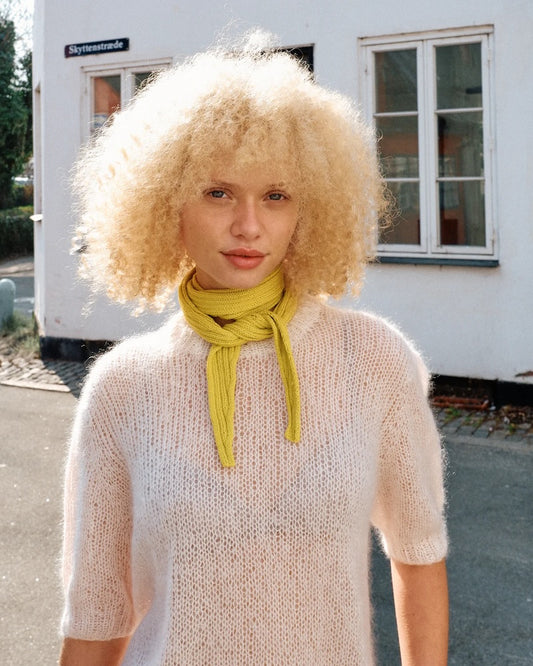 Alex Scarf - klein | bezaubernd schlichtes Mini Tuch mit Merino von Knitting for Olive