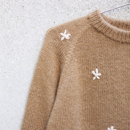 Daisy Sweater | süße Blüten aus Merino, Soft Silk Mohair und Pure Silk von Knitting for Olive