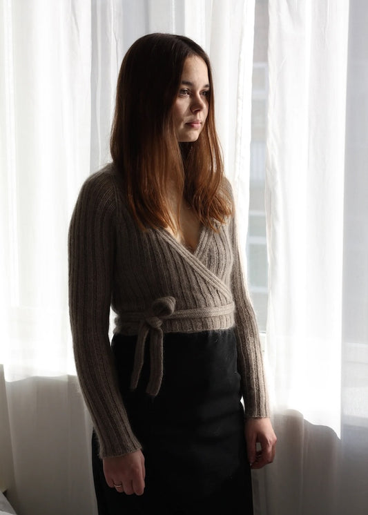Darling Wrap | ravissant cardigan portefeuille en mérinos et soie douce