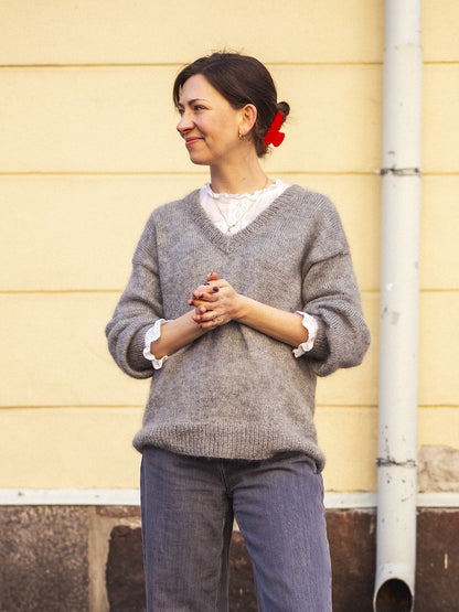 Comfort Zone Sweater | super soft and comfortable made from Alpakka Silke and Tynn Silk Mohair by Sandnes Garn