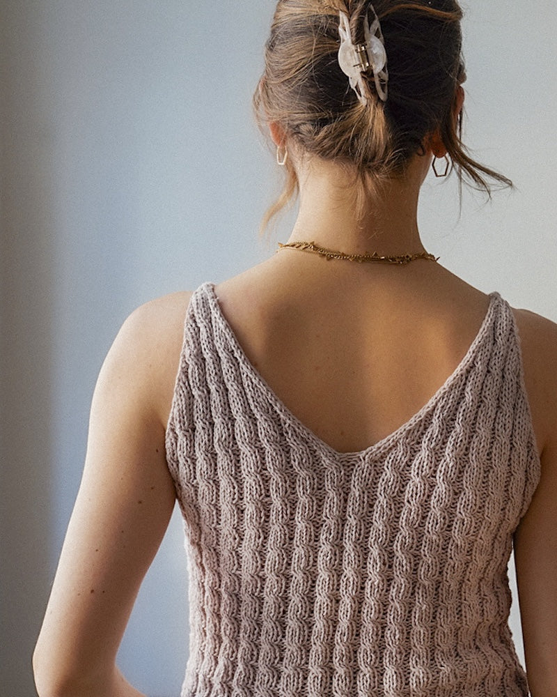Kutovakika Wavy Babe Top mit Tynn Line von Sandnes Garn 10