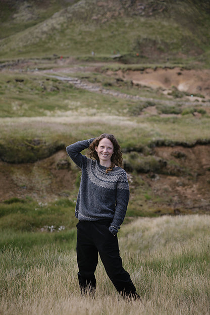Afterparty Sweater | fijne Noorse trui van Le Petit Lambswool van Biches & Bûches