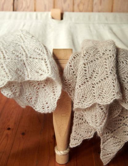 Hoja Scarf von Leknit mit Alpakka Folgetrad und Tynn Silk Mohair von Sandnes Garn 2