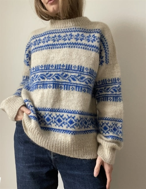 Porcelain Sweater | Porzellan-Muster aus Tynn Peer Gynt und Tynn Silk Mohair von Sandnes Garn