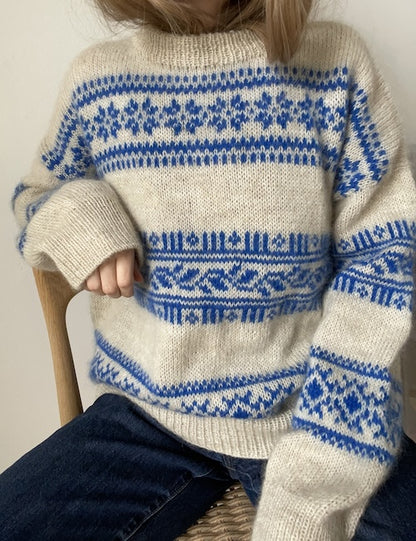 Porcelain Sweater | Porzellan-Muster aus Tynn Peer Gynt und Tynn Silk Mohair von Sandnes Garn