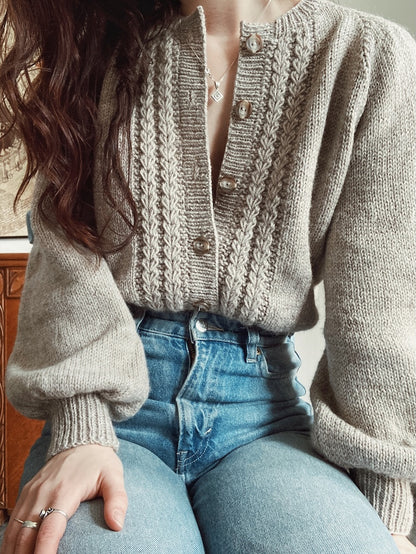 The Sascha Cardigan | fine cable pattern from Peer Gynt by Sandnes Garn