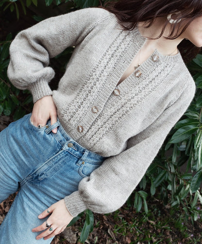 The Sascha Cardigan | fine cable pattern from Peer Gynt by Sandnes Garn
