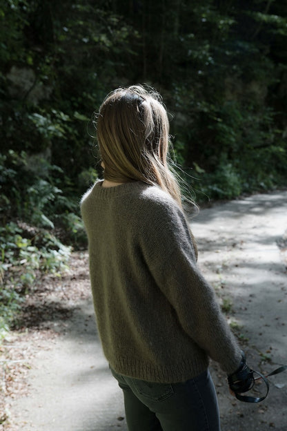 Moss Haven Sweater vin Woodlandsknits mit drei Fäden Tynn Silk Mohair von Sandnes Garn 7