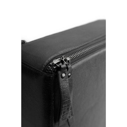 Janni Nadeletui | Spacious case for accessories and needles