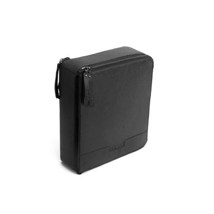 Janni Nadeletui | Spacious case for accessories and needles