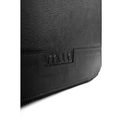 Janni Nadeletui | Spacious case for accessories and needles