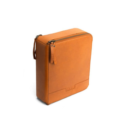 Janni Nadeletui | Spacious case for accessories and needles