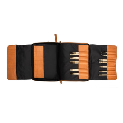 Janni Nadeletui | Spacious case for accessories and needles
