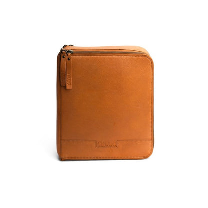 Janni Nadeletui | Spacious case for accessories and needles